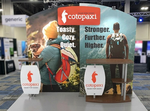 Featherlite Radiant Backlit trade show displays